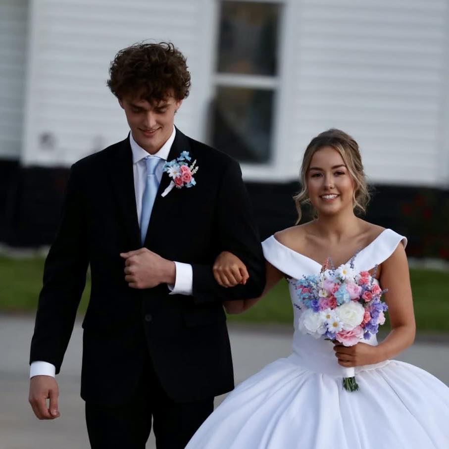 Prom couple